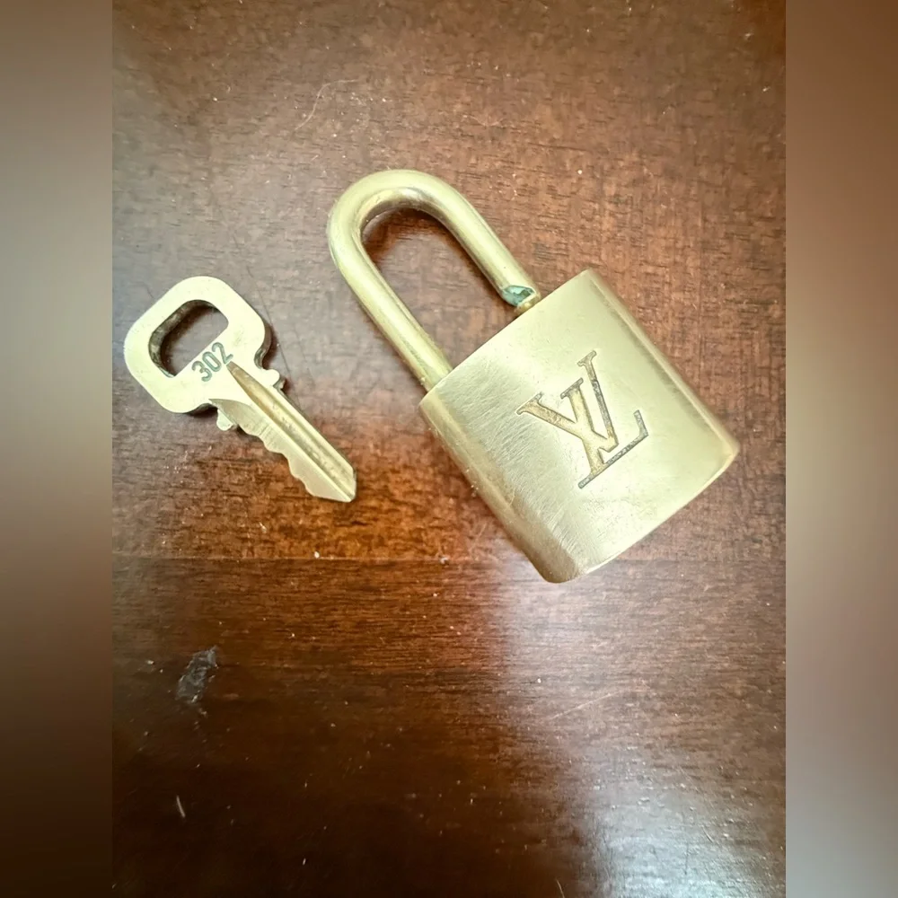 Louis vuitton brass lockset #302